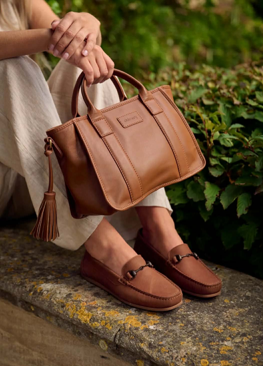 Ramelton Medium Size Leren Handtas - Caramel